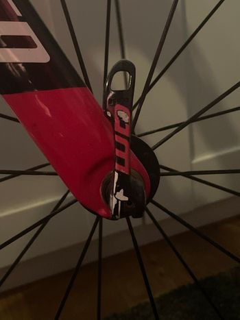 Used Specialized Venge Expert Ultegra 2015 2015 Road & Gravel, Red — image 5 of 5