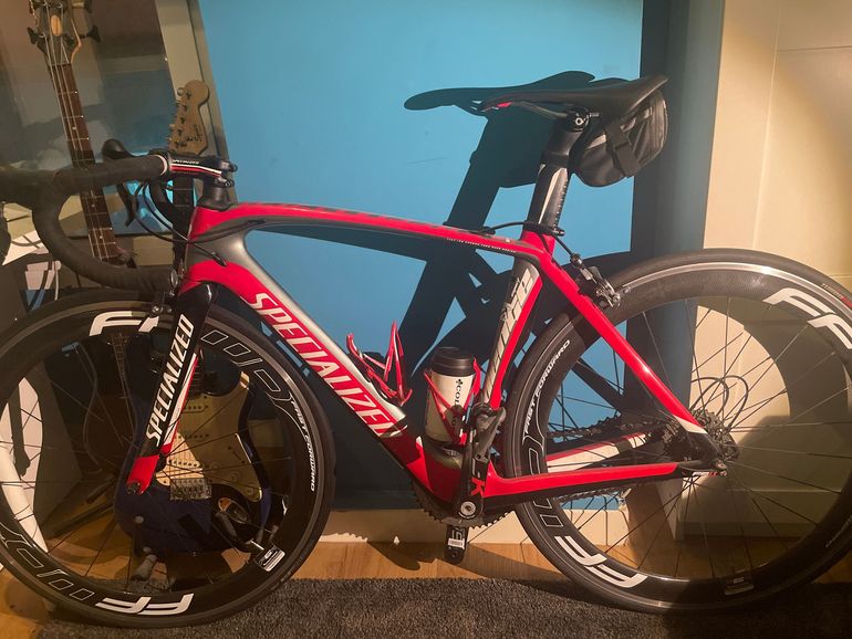 Used Specialized Venge Expert Ultegra 2015 2015 Road & Gravel, Red — image 2 of 5