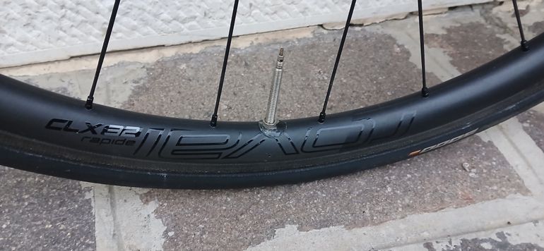 Used Specialized Venge SRAM Red eTap 2015 Road & Gravel, Black — image 5 of 5