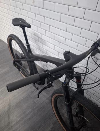 Used Trek Supercaliber SLR 9.8 X0 AXS T-Type Gen 2 2025 Mountainbike — image 3 of 4