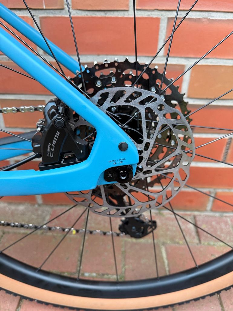 Used Giant Revolt Advanced 3 2026 2026 Road & Gravel, Blue — image 5 of 10
