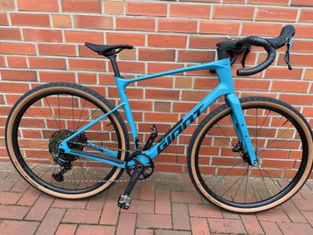 Used Giant Revolt Advanced 3 2026 2026 Road & Gravel, Blue — image 1 of 10