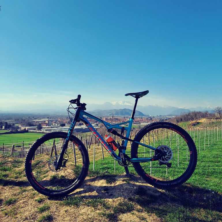 Used Cannondale Habit Carbon SE 2017 2017 Mountainbike, Blu — image 8 of 8