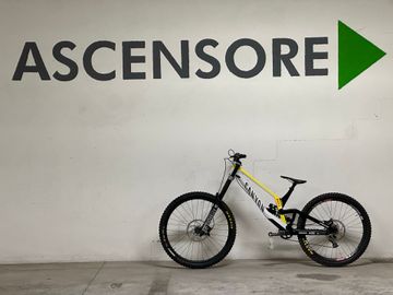 Tweedehands Canyon Sender SRAM GX DH 2023 Mountainbike — afbeelding 2 van 14