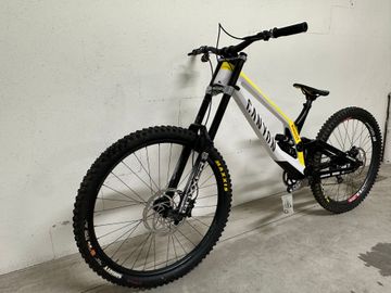 Tweedehands Canyon Sender SRAM GX DH 2023 Mountainbike — afbeelding 3 van 14