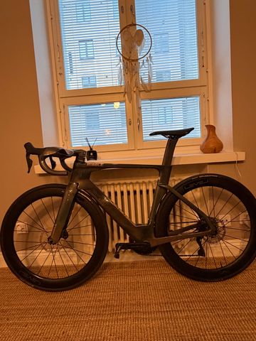 Tweedehands Ribble Ultra-Aero SL Shimano 105 Di2 2024 Road & Gravel — afbeelding 1 van 5