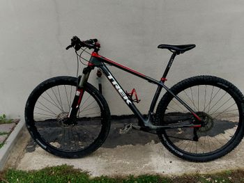 Gebrauchtes Trek Superfly 9.6 2016 2016 Mountainbike, Schwarz, 27.5, 29 — Bild 2 von 4