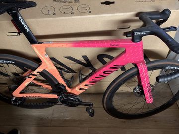 Brugt Canyon Aeroad CFR AXS 2025 2025 Road & Gravel — billede 2 af 6