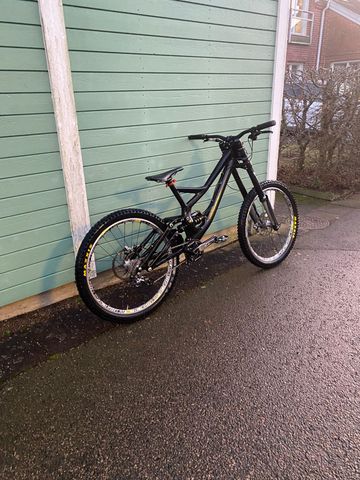 Gebrauchtes Specialized Demo Shimano Deore 2018 Mountainbike, Schwarz — Bild 8 von 10
