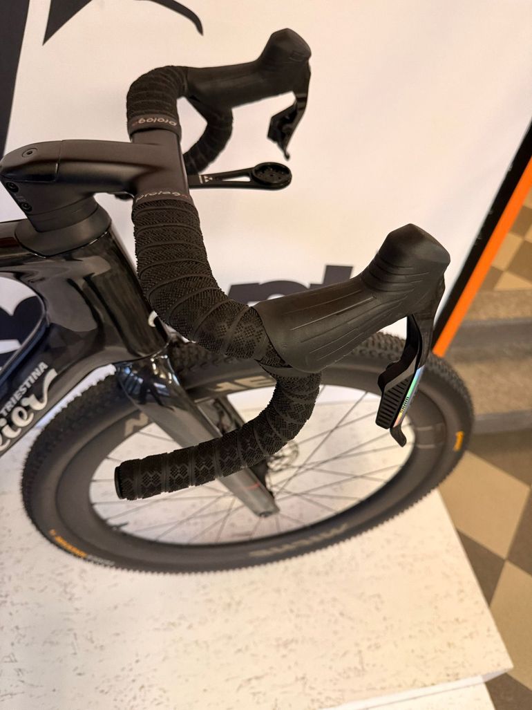 Used Wilier Rave SLR ID2 2025 Road & Gravel — image 5 of 10