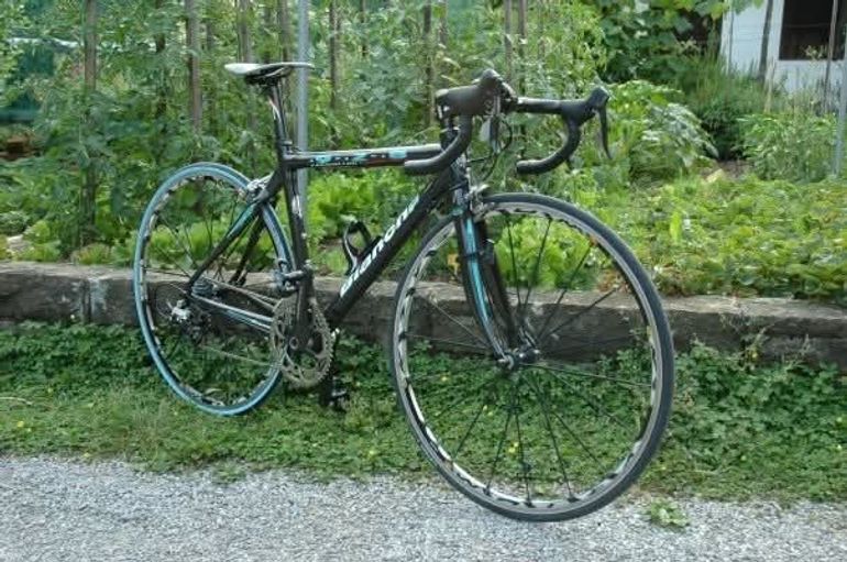 Used 928 928 Carbon Reparto Corse 2011 Road & Gravel, Schwarz — image 4 of 5