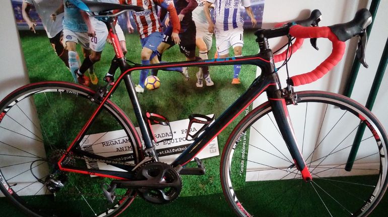 Used CUBE Cube SCR Advanced Twinmold2018 2018 Road & Gravel, Black — image 3 of 5