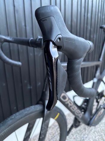 Used Orbea ORCA M30iLTD PWR 2023 2023 Road & Gravel, Black — image 9 of 13