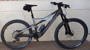 Used Orbea Rise Shimano Deore XT 2024 Mountainbike, Hellgrau, 29 — image 2 of 4
