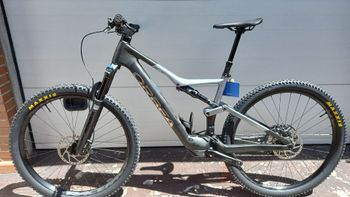 Used Orbea Rise Shimano Deore XT 2024 Mountainbike, Hellgrau, 29 — image 3 of 4