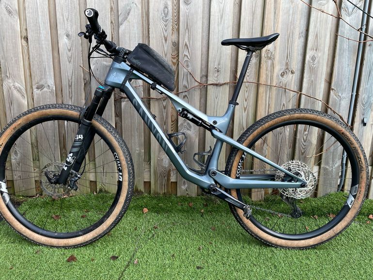 Brugt Canyon Lux Trail CF 6 2025 2025 Mountainbike — billede 2 af 17