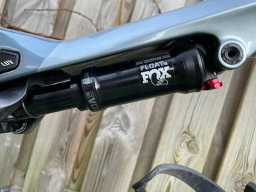 Canyon Lux Trail CF 6 2025 2025 Mountainbike usato, Blu — immagine 11 di 17