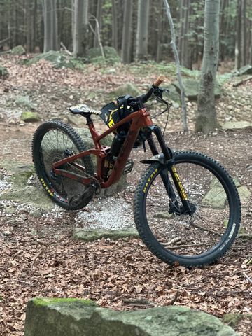 Brugt Trek Slash 8 Gen 5 2023 2023 Mountainbike — billede 3 af 6