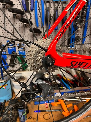 Used Specialized Tarmac Comp 2017 2017 Road & Gravel, Red — image 2 of 18
