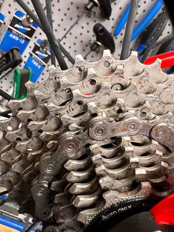 Used Specialized Tarmac Comp 2017 2017 Road & Gravel, Red — image 3 of 18