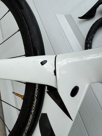 Used Felt AR Advanced Ultegra Di2 2022 2022 Road & Gravel, White — image 8 of 8