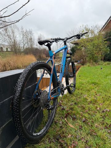 Used Giant XTC Advanced 1 2017 2017 Mountainbike, Blue, 27.5 — image 3 of 8