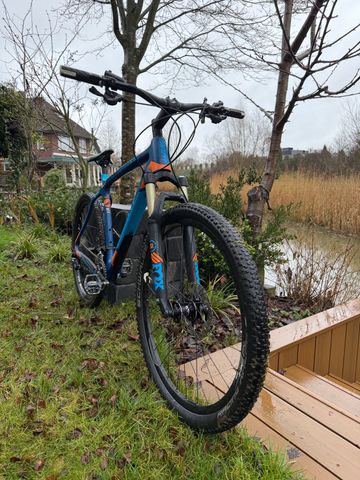 Used Giant XTC Advanced 1 2017 2017 Mountainbike, Blue, 27.5 — image 2 of 8