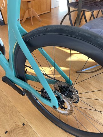 Brugt Canyon Aeroad CF SLX 8 Di2 2023 2023 Road & Gravel — billede 8 af 16