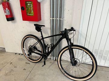 Tweedehands Whistle Mojag 2161 2025 Mountainbike — afbeelding 1 van 6