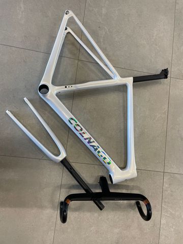 Colnago V4RS 2025 Road & Gravel d'occasion