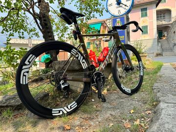 Used Factor Ostro SRAM Red eTap AXS 2025 Road & Gravel, Purple — image 5 of 6