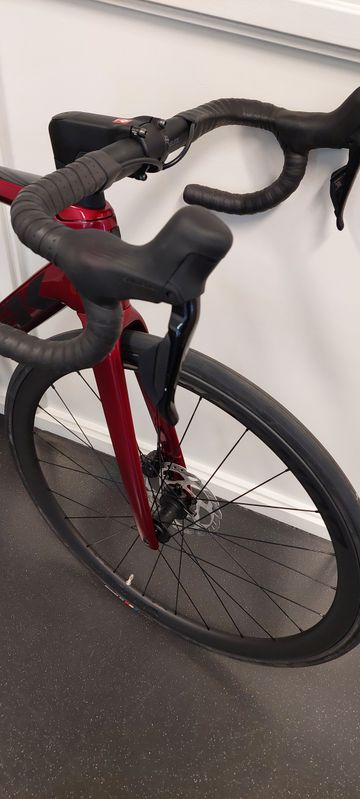 Brugt Trek Émonda SL 6 2024 2024 Road & Gravel — billede 6 af 6