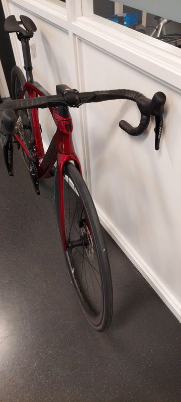 Brugt Trek Émonda SL 6 2024 2024 Road & Gravel — billede 5 af 6