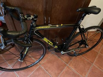 Used Scott Addict R1 2015 Road & Gravel