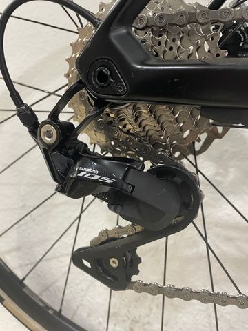 Used BMC Roadmachine Four 2021 2021 Road & Gravel, Black — image 5 of 10