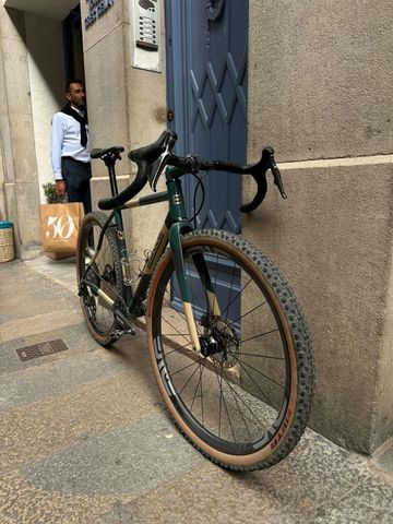Used belle Custom CM 2023 Road & Gravel, Green — image 2 of 5