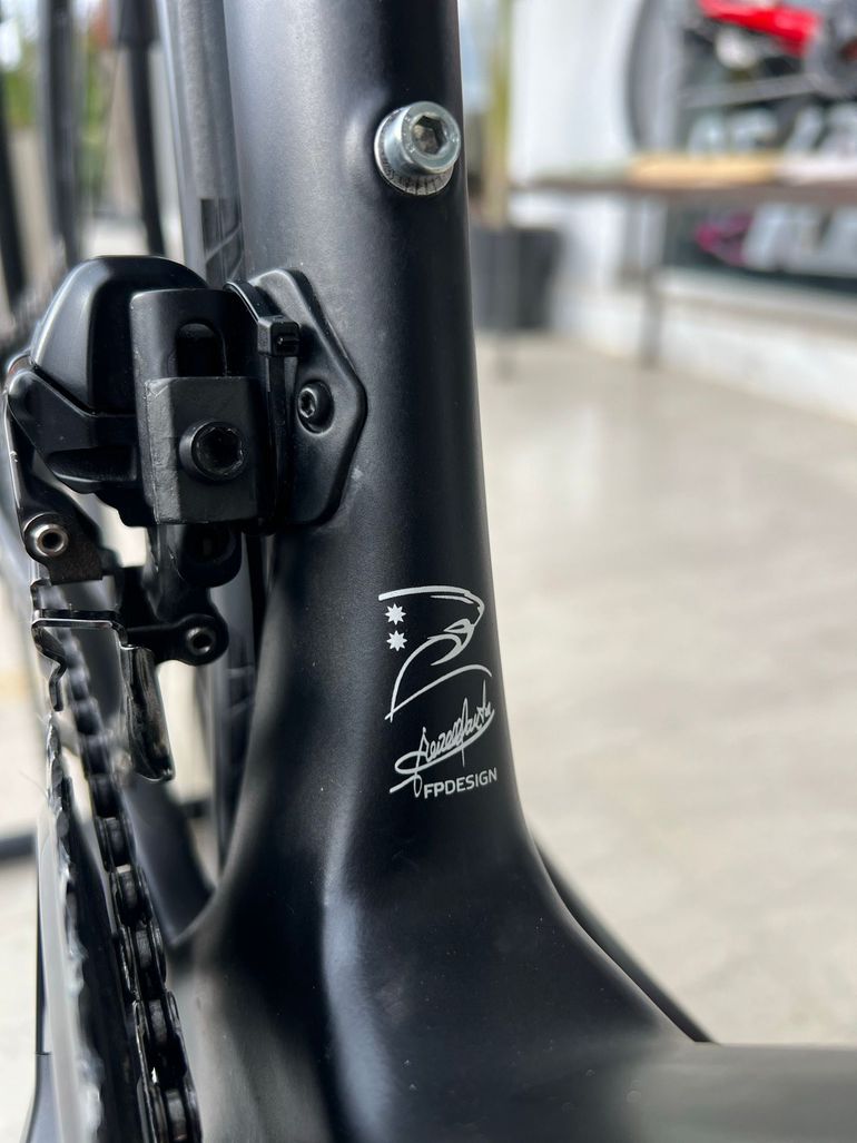 Used Pinarello Pinarello Paris Ultegra 12 Di2 2021 Road & Gravel, Black — image 9 of 10