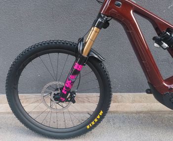 Used Specialized Turbo Levo Pro Carbon 2024 2024 Mountainbike, Red, 29, 27.5 — image 4 of 12