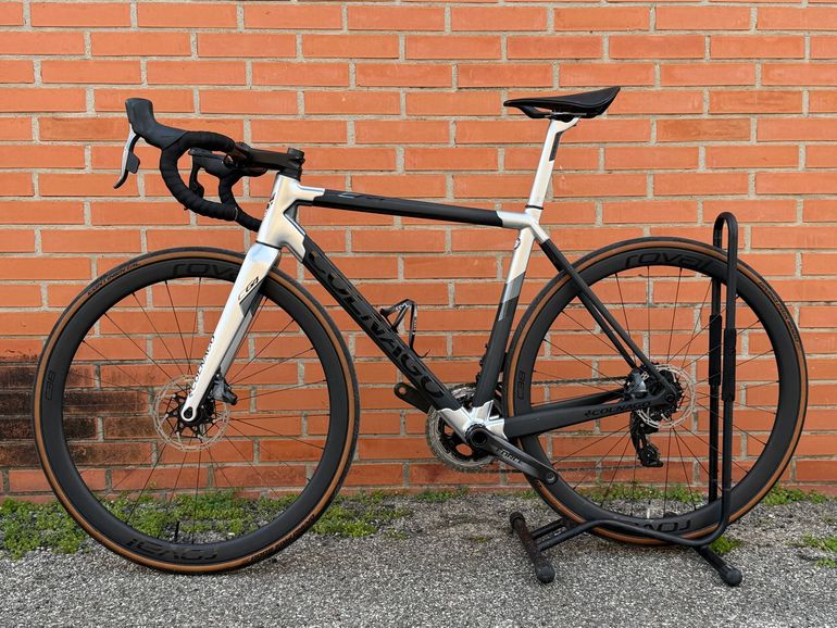 Used Colnago Colnago C64 2020 Road & Gravel, Negro — image 2 of 10