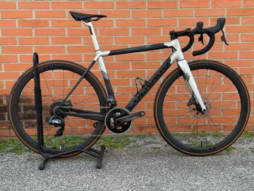 Tweedehands Colnago C64 2020 Road & Gravel