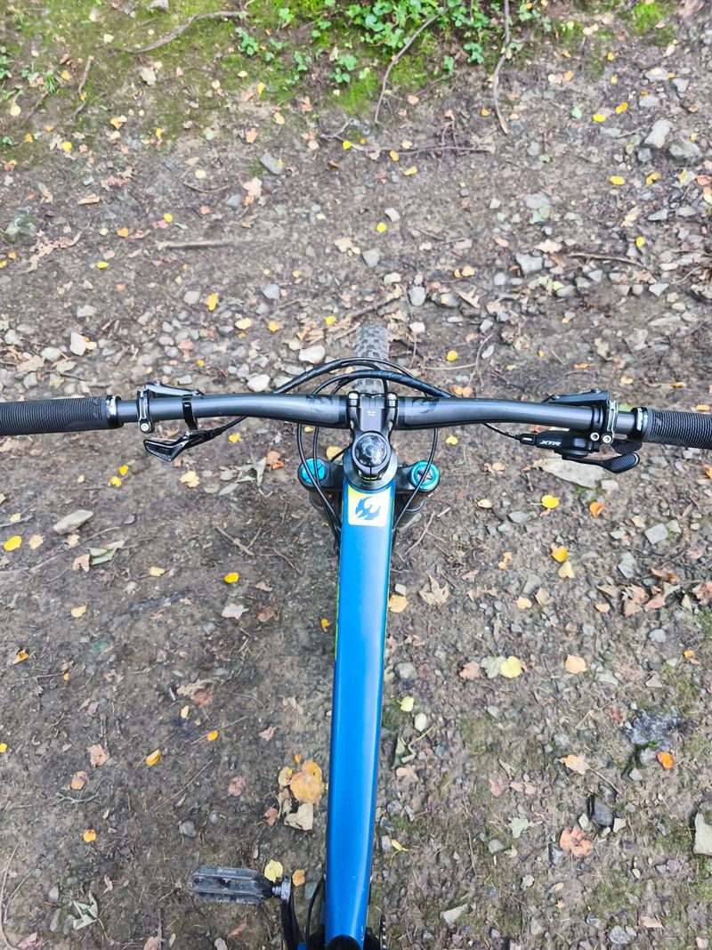 Pivot Firebird Shimano Deore XT 2020 Mountainbike d'occasion — image 4 sur 8