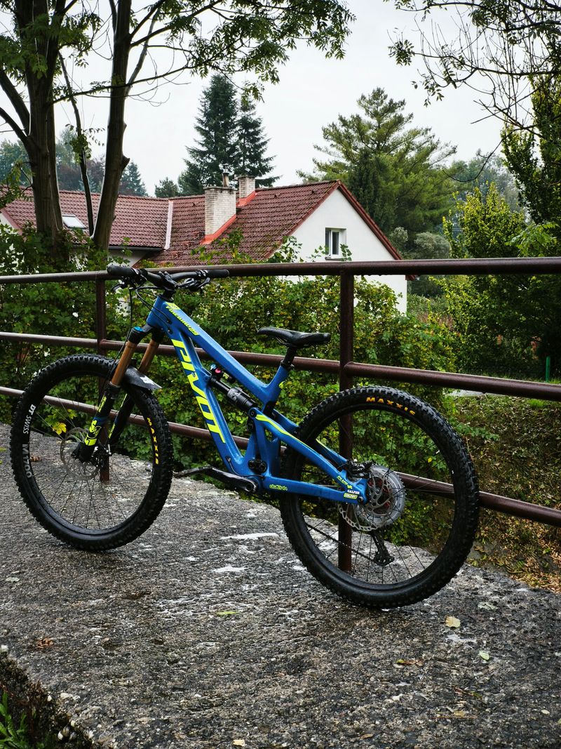 Pivot Firebird Shimano Deore XT 2020 Mountainbike d'occasion — image 1 sur 8