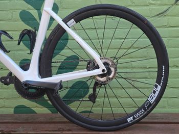 Used Isaac Isaac Boson Mineral White Ultegra 2024 Road & Gravel — image 6 of 7