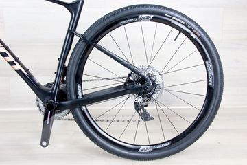 Used Giant Revolt Advanced Pro 2023 Road & Gravel, Black — image 13 of 18
