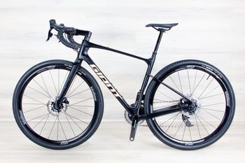 Used Giant Revolt Advanced Pro 2023 Road & Gravel, Black — image 2 of 18