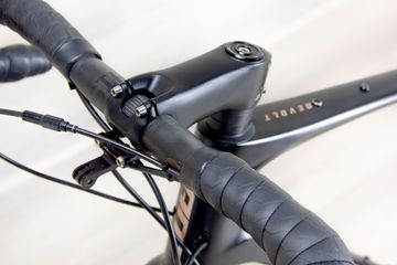 Used Giant Revolt Advanced Pro 2023 Road & Gravel, Black — image 18 of 18