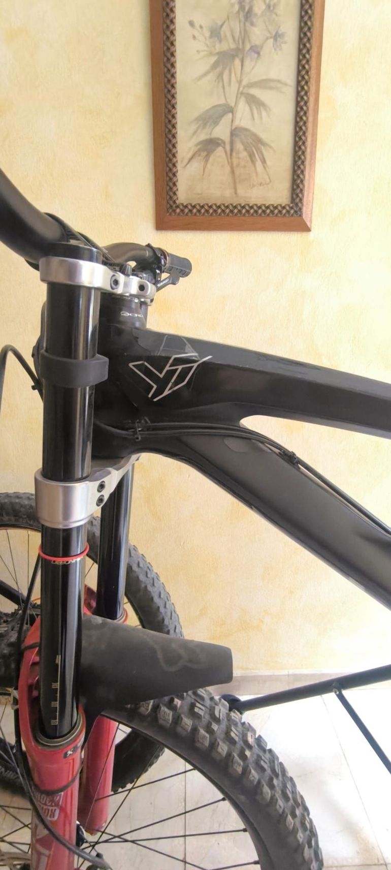 Použité YT Industries Tues CF 2018 Frameset 2018 Mountainbike — obrázek 6 z 15