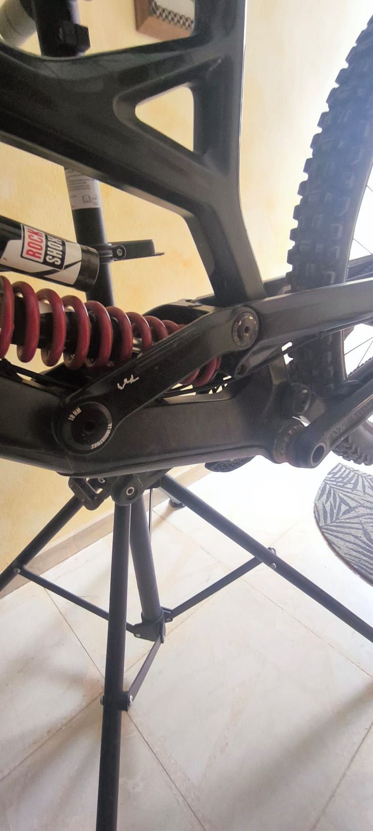 Použité YT Industries Tues CF 2018 Frameset 2018 Mountainbike — obrázek 9 z 15