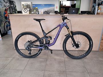 Giant Reign Advanced 1 2024 2024 Mountainbike usato, Viola — immagine 3 di 5
