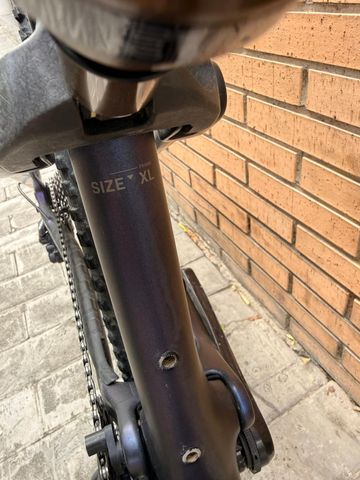 Orbea OIZ M-PRO 2024 2024 Mountainbike usato, Viola — immagine 11 di 12